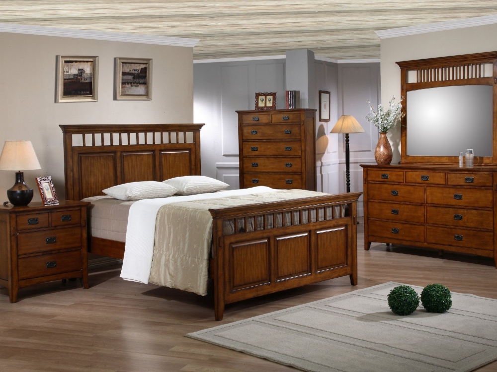 Trudy Queen Panel Bed